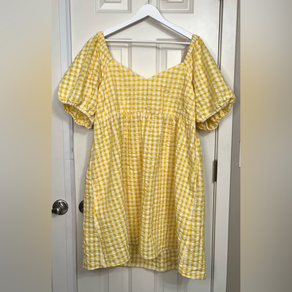 Old Navy Dresses & Skirts - Old Navy Gingham Mini Dress NWT